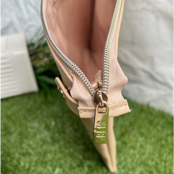 BÈIS POUCH  COLOR Beige 12 X 10 NEW  interior organization - Picture 6 of 15